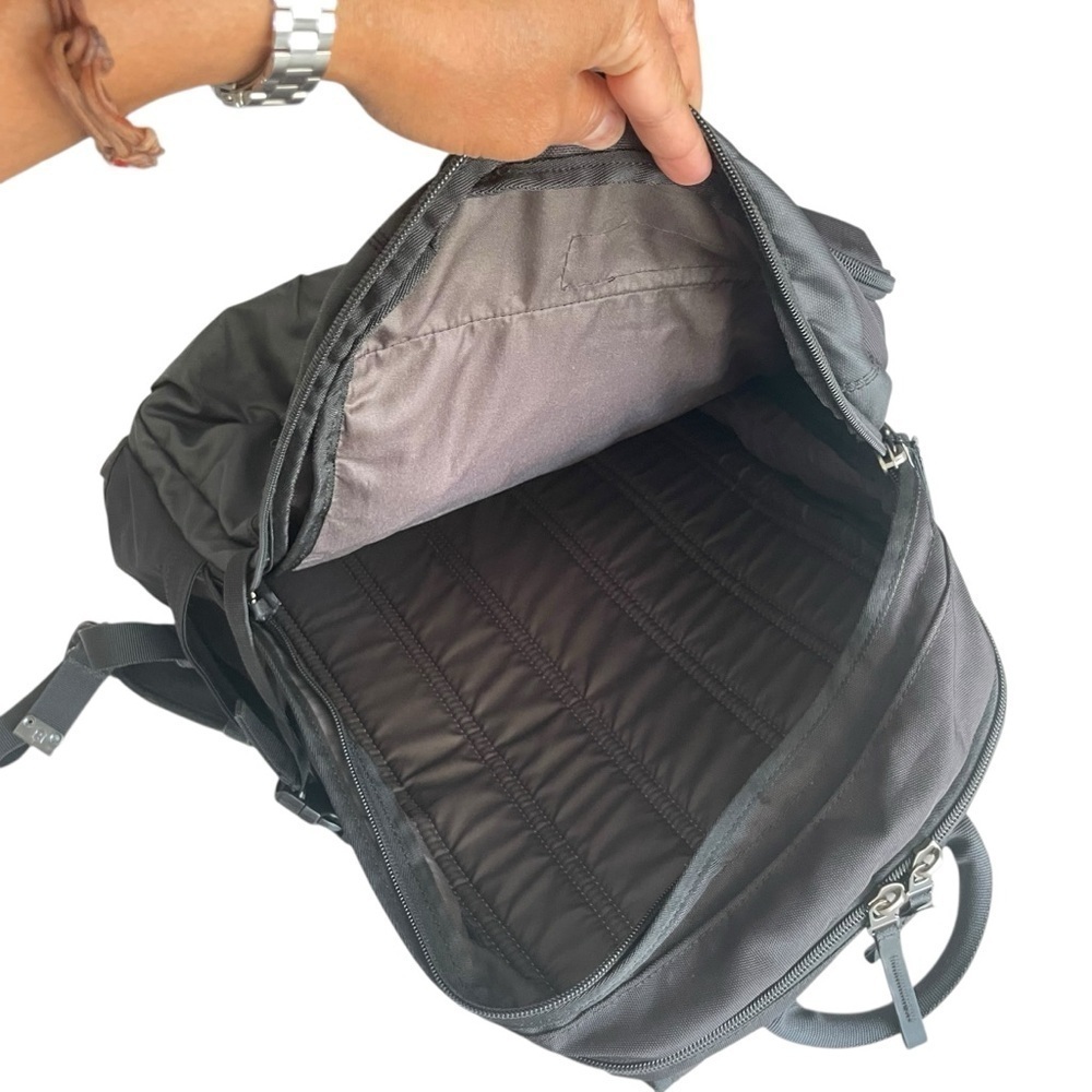 Victorinox Unisex Black Altmont 3.0 Backpack - Picture 9 of 13